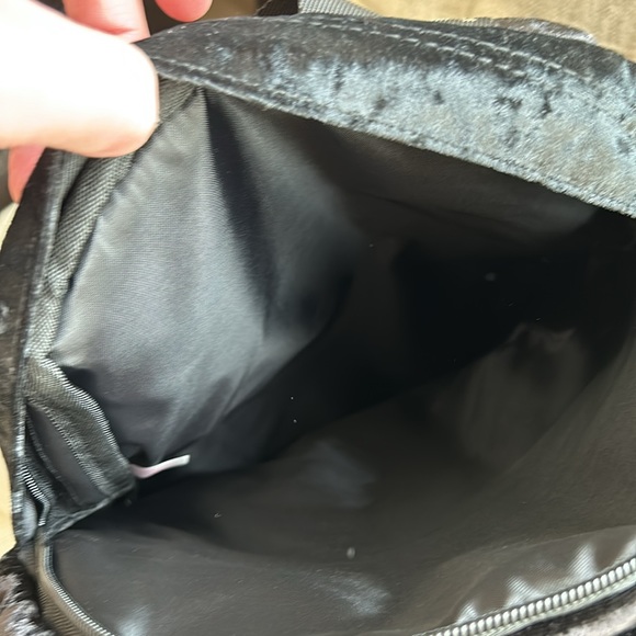 Vs pink backpack - Picture 7 of 11